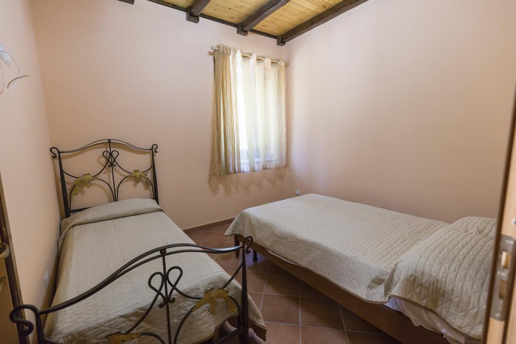 Profetina Village Motta Camastra Bagian luar foto