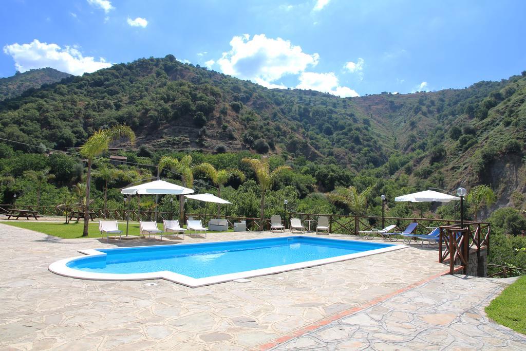 Profetina Village Motta Camastra Bagian luar foto